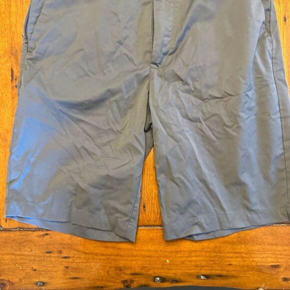 Goodfellow & Co Men's Gray Flat Front Shorts - Picture 1 of 4